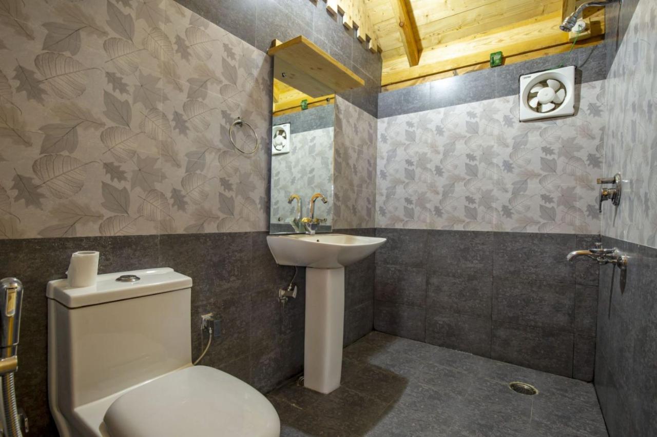 דלהאוזי Mid Conifer Cottage מראה חיצוני תמונה