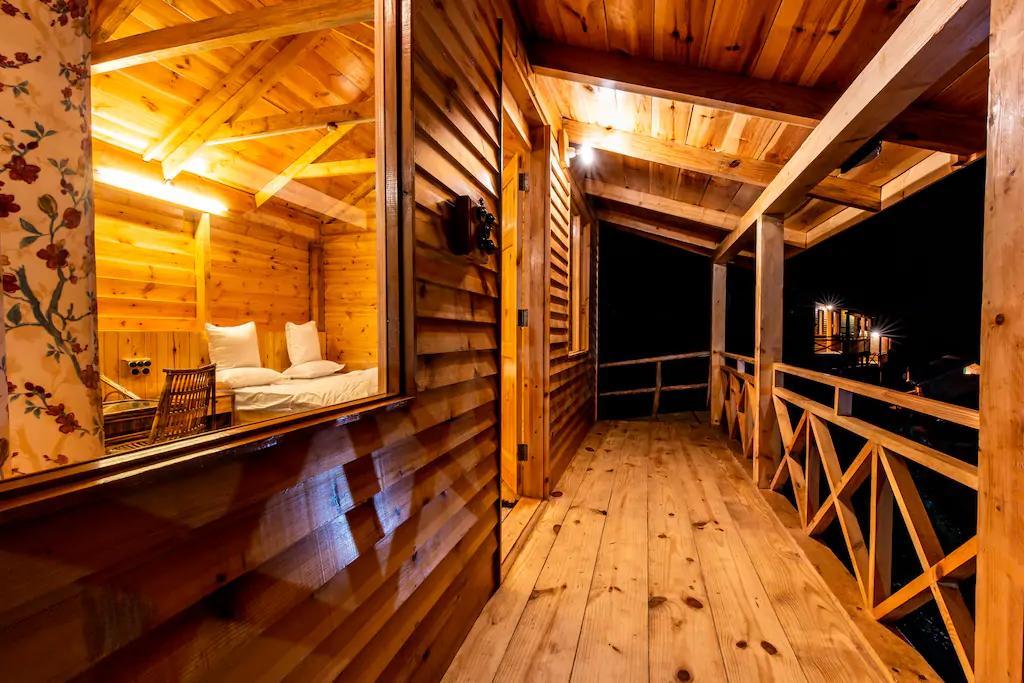 דלהאוזי Mid Conifer Cottage מראה חיצוני תמונה